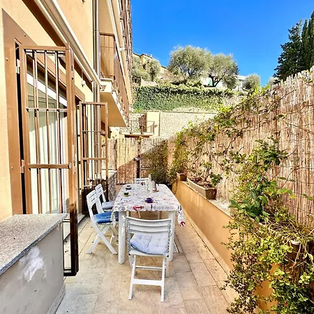 Hostdomus - Casa Arianna דירה