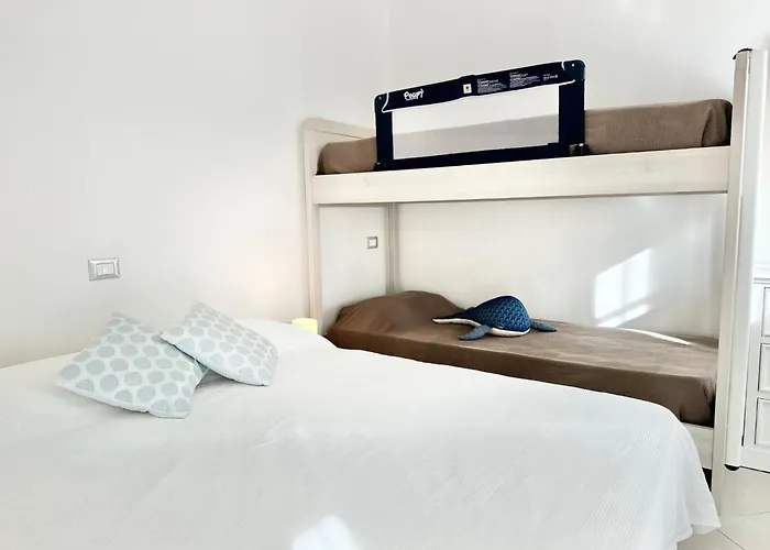 Hostdomus - Casa Arianna * Finale Ligure