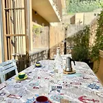 Hostdomus - Casa Arianna Apartment *