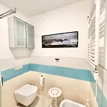 Apartment Hostdomus - Casa Arianna