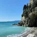 Hostdomus - Casa Arianna * Finale Ligure
