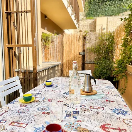 Hostdomus - Casa Arianna * Finale Ligure